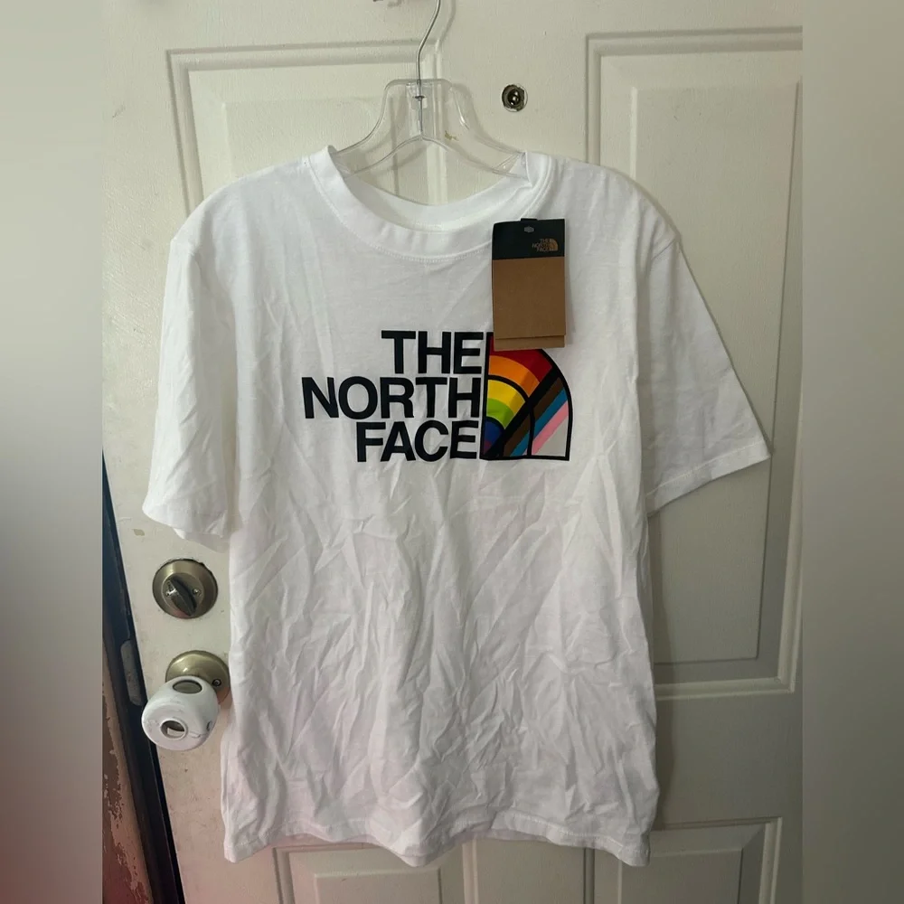 THE NORTH FACE MEN’S PRIDE LOGO TEE: WHITE: NWT: SZ M
